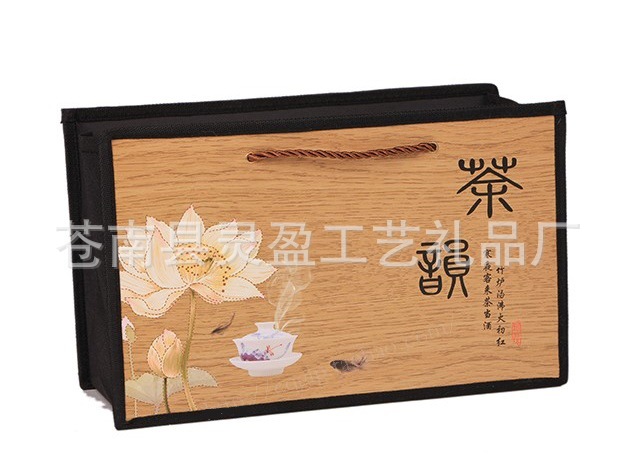 Color Printing Paper Tote Bag of Ceramic Pot & Wooden Box